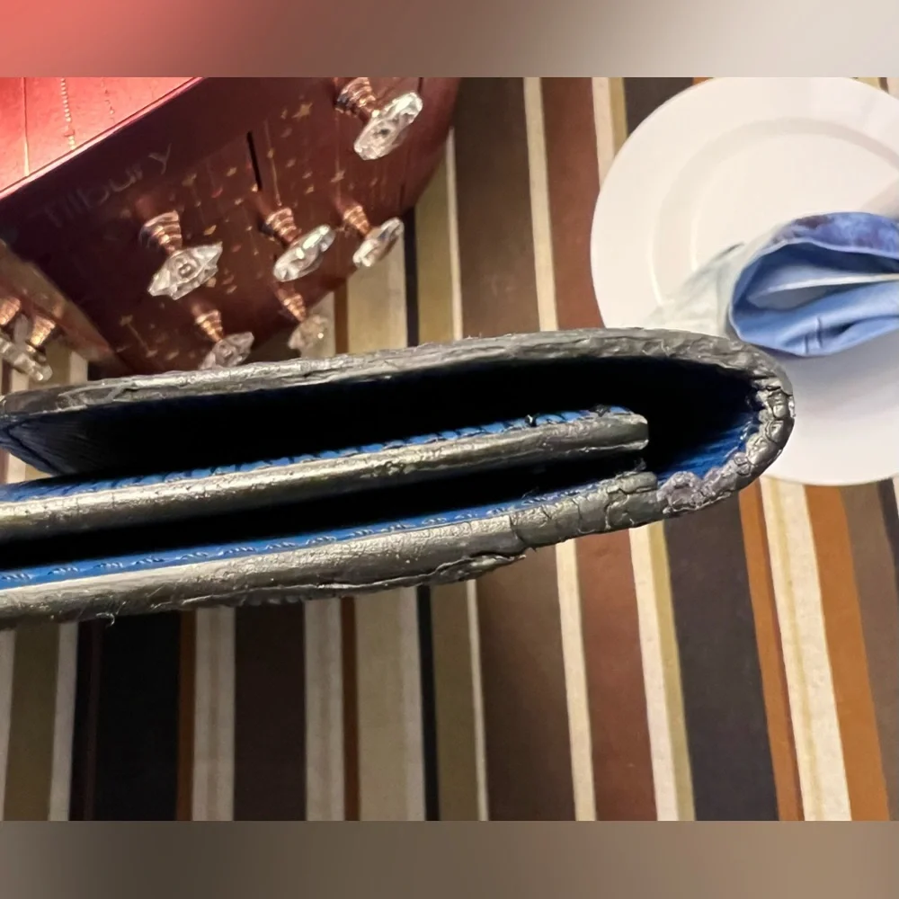 Louis Vuitton Montaigne EPI Clutch w/Coa